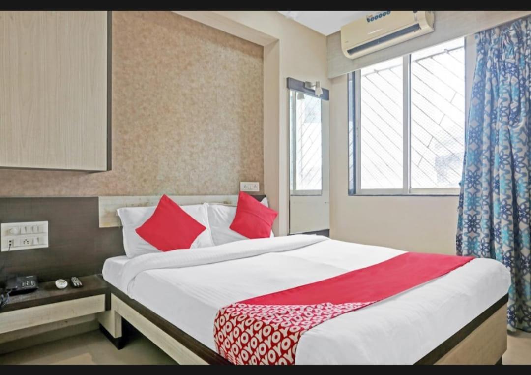 Hotel Star Light Мумбаї Екстер'єр фото