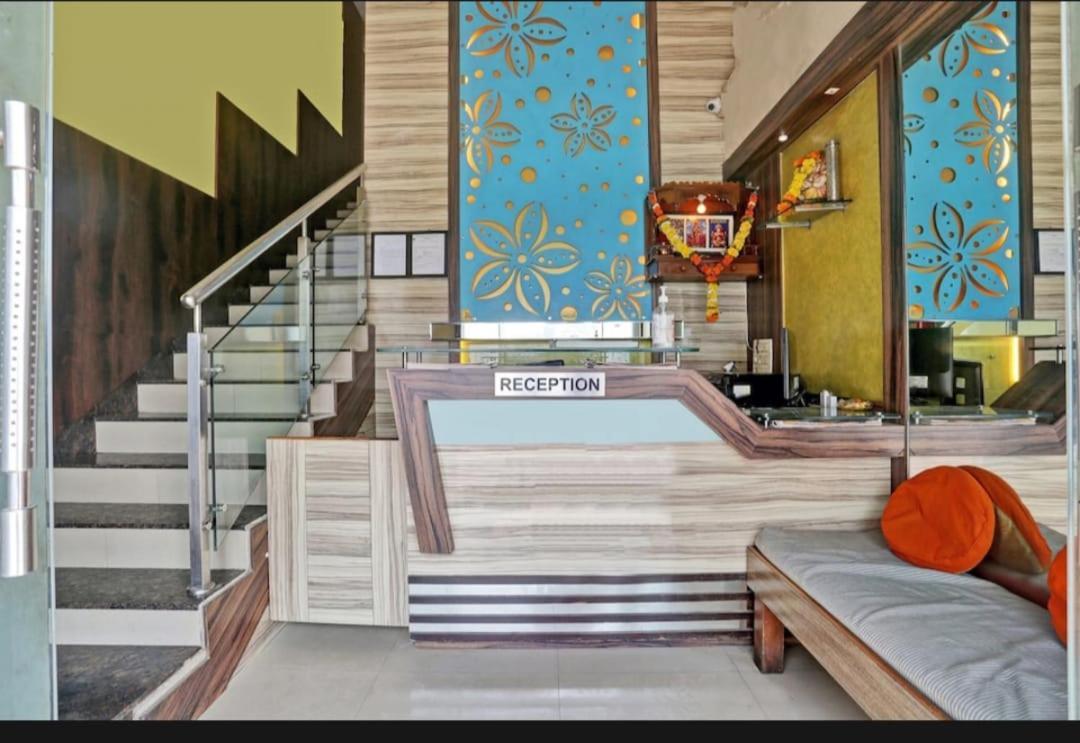 Hotel Star Light Мумбаї Екстер'єр фото